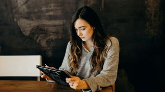 Les mots et formulations à éviter par mail, pour ne jamais froisser l'interlocuteur, selon un expert