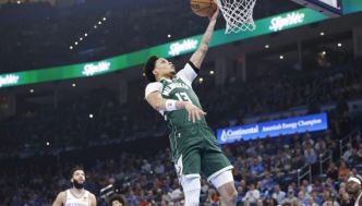 Les Bucks récompensent Ryan Rollins