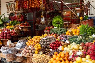 Physalis, cornouille, arbouse... connaissez vous ces fruits oubliés qui font leur grand retour ?