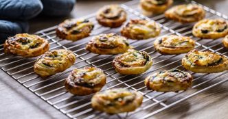 Mini-pissaladières gratinées