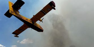 Feux en France: La saison des incendies a débuté autour de la Méditerranée