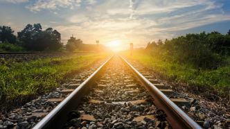 Algérie : un 2e tronçon de la ligne ferroviaire géante du désert achevé