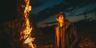 Des Feux dans la Plaine, d'après une novella de Shuang Xuetao