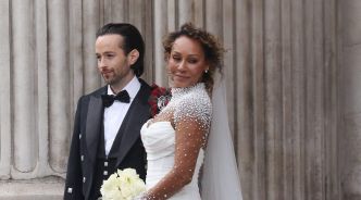 Emma Bunton, Cara Delevingne... Mel B, sublime dans une robe immaculée, bien entourée à son mariage (Photos)