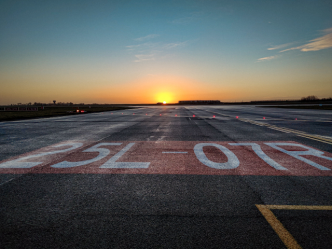Brussels Airport rénove la piste 07R/25L du 12 juillet au 27 août 2025