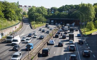 30 km/h en ville : perd-on vraiment plus de temps qu'à 50 km/h ?