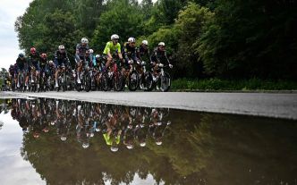 DIRECT - Tour de France 2025 : le départ de la troisième étape entre Valenciennes et Dunkerque a été donné