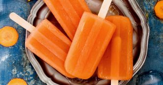 Ce célèbre cocktail orange se retrouve dans une recette de glace et c'est rafraichissant !