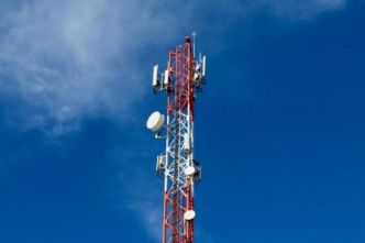 Cameroun : le régulateur inflige une amende de 4,6 millions $ à Orange et MTN