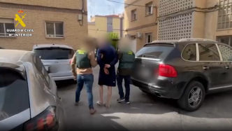 Il dépouillait les touristes en se faisant passer pour un voyageur perdu : après 37 vols à son actif sur cette autoroute ultra fréquentée pendant l'été, l'homme finalement arrêté