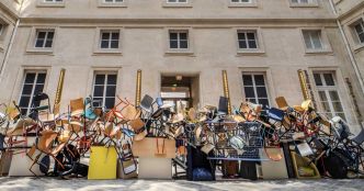 Un artiste, un monument : l’Hôtel de la Marine en état de siège