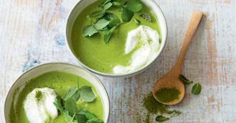 Velouté de petits pois et chantilly coco