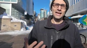 L'agitateur montréalais Yves Engler veut se présenter à la chefferie du NPD