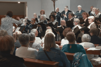 Une rencontre émouvante entre deux chorales traditionnelles à Saint-Pierre