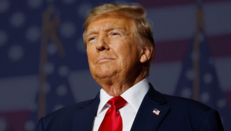 Trump promet une surtaxe de 25% au Japon et à la Corée du Sud