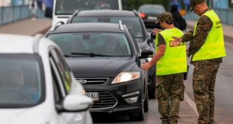 Les barrières se ferment sur la frontière polonaise