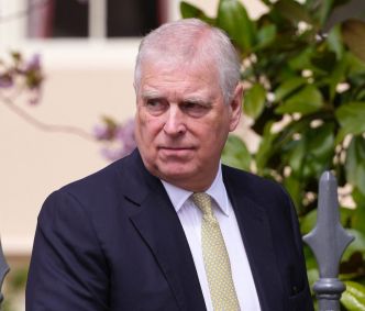 Dans la panade, le Prince Andrew doit se frotter les mains après cette décision du FBI