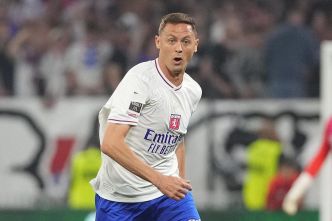 OL : Quatre joueurs poussés dehors sans traîner