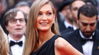 De brune à blonde avec une frange droite, Bella Hadid est devenue méconnaissable