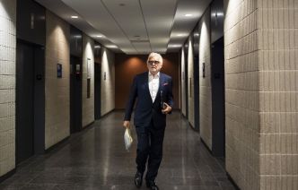 Rozon contre-interrogé, service du REM suspendu et inondations au Texas: les trois actus du jour