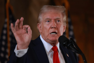 Trump impose des taxes douanières de 25 % à la Tunisie