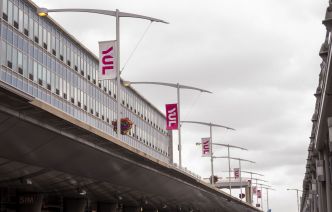 Des cellules orageuses à l'aéroport Montréal-Trudeau forcent le déroutage de vols