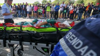 Tour de France, la question du jour : une grave chute le prive du maillot jaune à Paris, qui est ce coureur inconsolable ?
