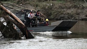 Inondations au Texas : plus de 100 morts et de "fortes pluies toujours menaçantes"