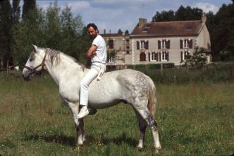 Maxime Le Forestier : à quoi ressemble sa superbe maison loin de l'agitation en Charente-Maritime ?