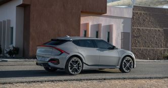 Le nouveau Kia EV6 GT est beaucoup moins cher que le Hyundai Ioniq 5 N