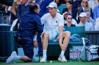 Sinner blessé, une IRM et une grosse inquiétude pour son quart à Wimbledon
