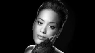 Amel Bent renoue officiellement avec ses racines algériennes