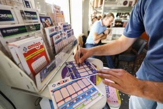 Un couple décide d'ajouter deux grilles MyMillion supplémentaires pour son anniversaire et remporte un million d'euros à Antibes