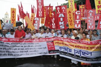 « Entre 150 et 250 millions de grévistes » : pourquoi les travailleurs indiens se mobilisent contre les « quatre Codes du travail » de Modi ?