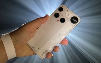 Test Nothing Phone (3) : un smartphone original qui ne fait rien comme les autres