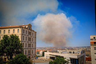 Incendie à Marseille : aéroport fermé, le feu se propage à une vitesse « très rapide »