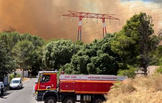 Violent incendie à Marseille : l’aéroport et l’A5 sont fermés, les habitants évacués ou confinés