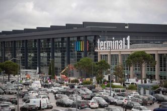 Un incendie à la propagation «très rapide» provoque la fermeture de l'aéroport de Marseille
