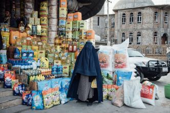 Cour pénale internationale : mandats d'arrêt contre deux dirigeants talibans