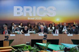 BRICS : Ramaphosa dénonce les «représailles» de Trump et défend la souveraineté coopérative