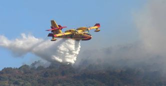 Alerte à Marseille : l'incendie incontrôlable a déjà brulé 350 hectares et gagne désormais des quartiers habités