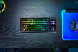 Blackwidow V4 Tenkeyless H : Razer sort son clavier custom !