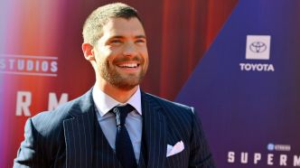 Superman revient, qui est David Corenswet, l'acteur qui incarne le nouvel homme d'acier ?