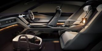 Bentley EXP15 : un concept 100 % électrique pour trois passagers et un chien !