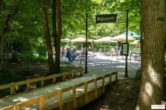 La guinguette cachée de La Flottille : une pause bucolique dans le parc du Château de Versailles