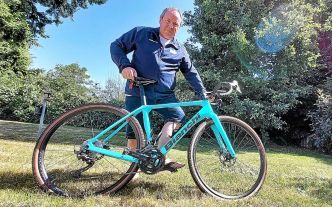Passionné de vélo, le Dinannais Christophe Lefort a le cœur sur le guidon