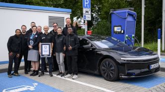 Un record du monde : cette voiture électrique a roulé sur 1 205 km en une seule recharge (et ce n'est pas une Tesla)