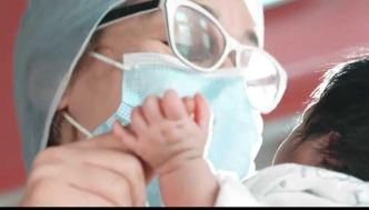 La Tunisie lance un programme chirurgical d’envergure pour restaurer l’audition chez les enfants