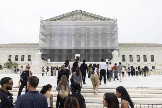 La Cour suprême américaine lève la suspension de licenciements massifs de fonctionnaires fédéraux
