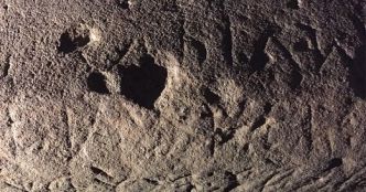Le nom de la déesse Uni découvert sur une pierre gravée étrusque